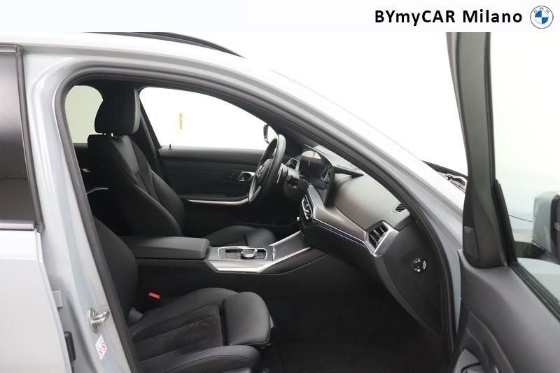 BMW Serie 3 320d Touring mhev 48V xdrive MSport auto https://cdn.bymycar.eu/it-bo/assets/images/vehicles/vo/4709/BMW-SERIE-3-G21-2022-TOURING-jpg-8.jpg