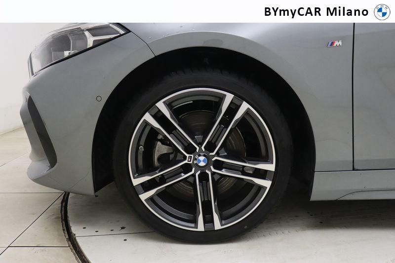 BMW Serie 1 118d Msport auto https://cdn.bymycar.eu/it-bo/assets/images/vehicles/vo/4719/BMW-SERIE-1-F40-jpg-9.jpg