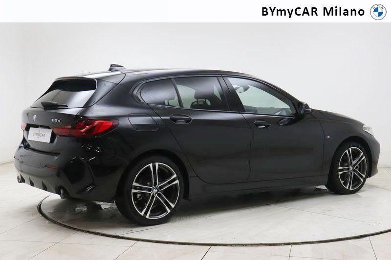 BMW Serie 1 118d Msport auto https://cdn.bymycar.eu/it-bo/assets/images/vehicles/vo/4720/BMW-SERIE-1-F40-jpg-7.jpg