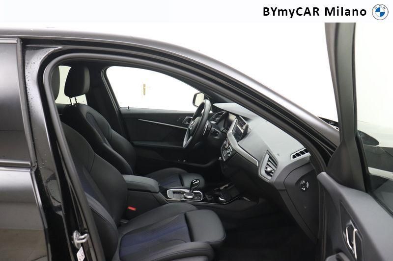 BMW Serie 1 118d Msport auto https://cdn.bymycar.eu/it-bo/assets/images/vehicles/vo/4720/BMW-SERIE-1-F40-jpg-8.jpg