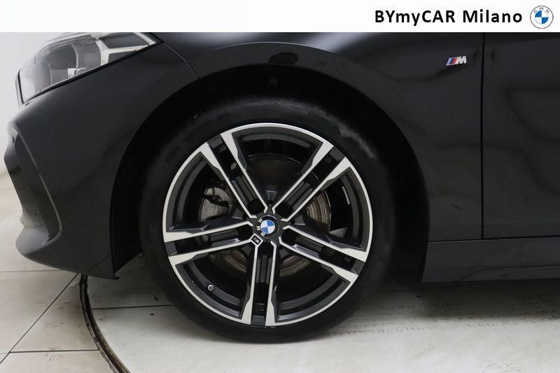 BMW Serie 1 118d Msport auto https://cdn.bymycar.eu/it-bo/assets/images/vehicles/vo/4720/BMW-SERIE-1-F40-jpg-9.jpg