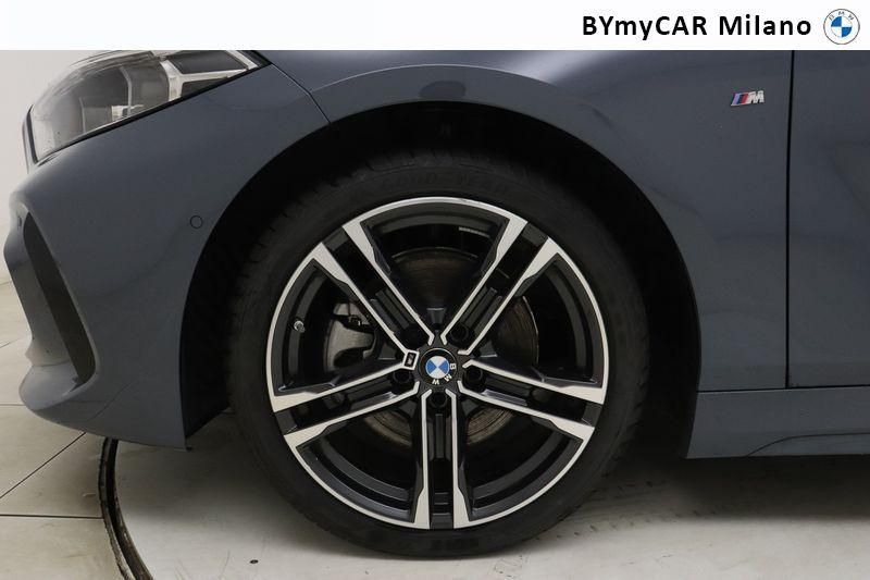 BMW Serie 1 118d Msport auto https://cdn.bymycar.eu/it-bo/assets/images/vehicles/vo/4721/BMW-SERIE-1-F40-jpg-9.jpg