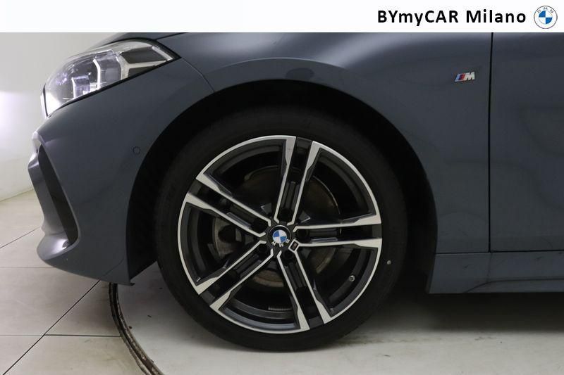 BMW Serie 1 118d Msport auto https://cdn.bymycar.eu/it-bo/assets/images/vehicles/vo/4722/BMW-SERIE-1-F40-jpg-9.jpg