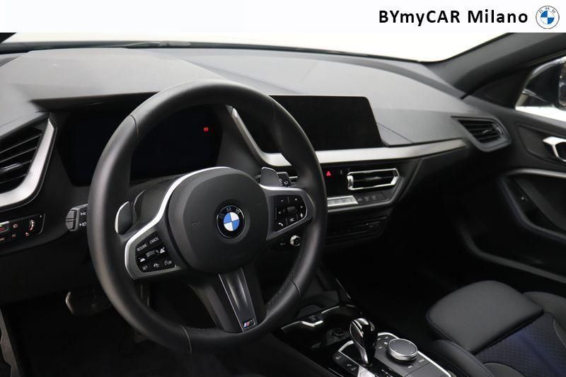 BMW Serie 1 118d Msport auto https://cdn.bymycar.eu/it-bo/assets/images/vehicles/vo/4724/BMW-SERIE-1-F40-jpg-11.jpg