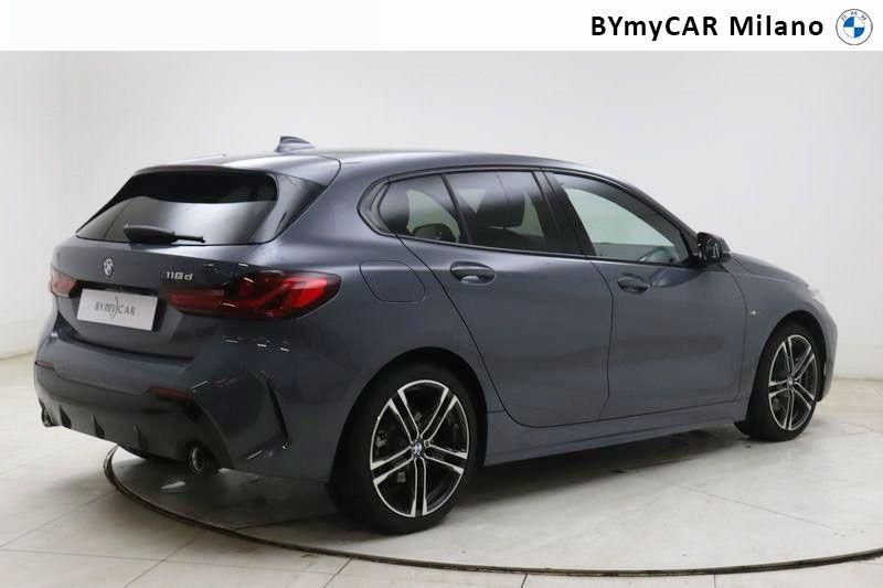BMW Serie 1 118d Msport auto https://cdn.bymycar.eu/it-bo/assets/images/vehicles/vo/4724/BMW-SERIE-1-F40-jpg-7.jpg