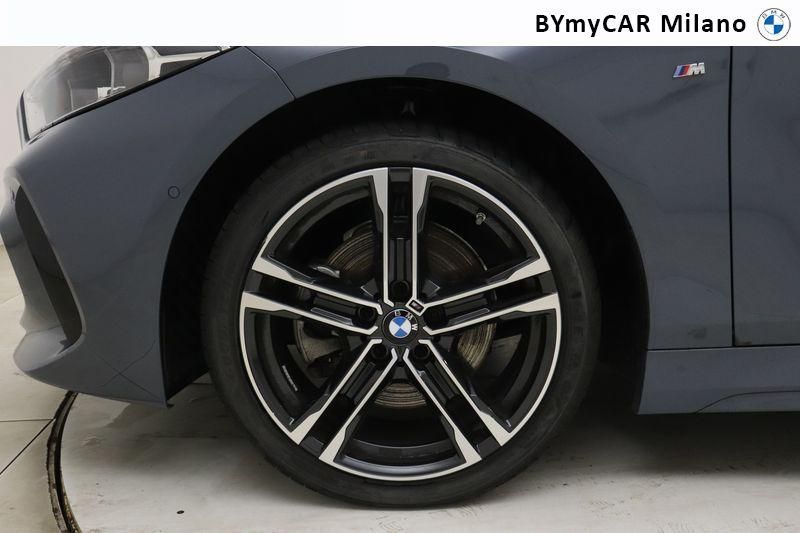 BMW Serie 1 118d Msport auto https://cdn.bymycar.eu/it-bo/assets/images/vehicles/vo/4724/BMW-SERIE-1-F40-jpg-9.jpg