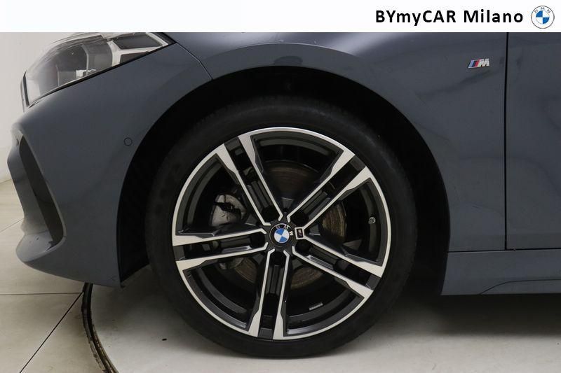 BMW Serie 1 118d Msport auto https://cdn.bymycar.eu/it-bo/assets/images/vehicles/vo/4725/BMW-SERIE-1-F40-jpg-9.jpg