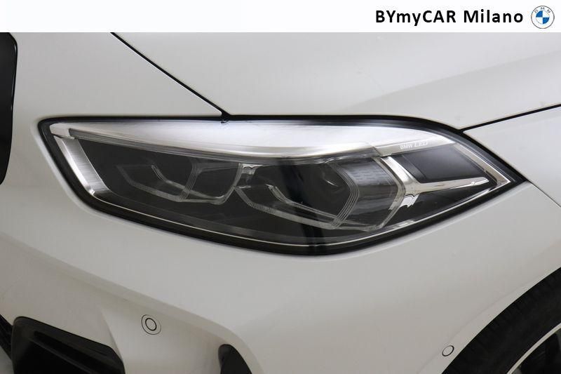 BMW Serie 1 118d Msport auto https://cdn.bymycar.eu/it-bo/assets/images/vehicles/vo/4729/BMW-SERIE-1-F40-jpg-10.jpg