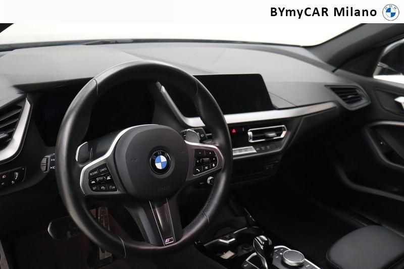 BMW Serie 1 118d Msport auto https://cdn.bymycar.eu/it-bo/assets/images/vehicles/vo/4731/BMW-SERIE-1-F40-jpg-11.jpg