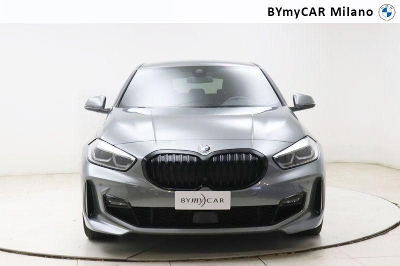 BMW Serie 1 118d Msport auto https://cdn.bymycar.eu/it-bo/assets/images/vehicles/vo/4737/BMW-SERIE-1-F40-jpg-5.jpg