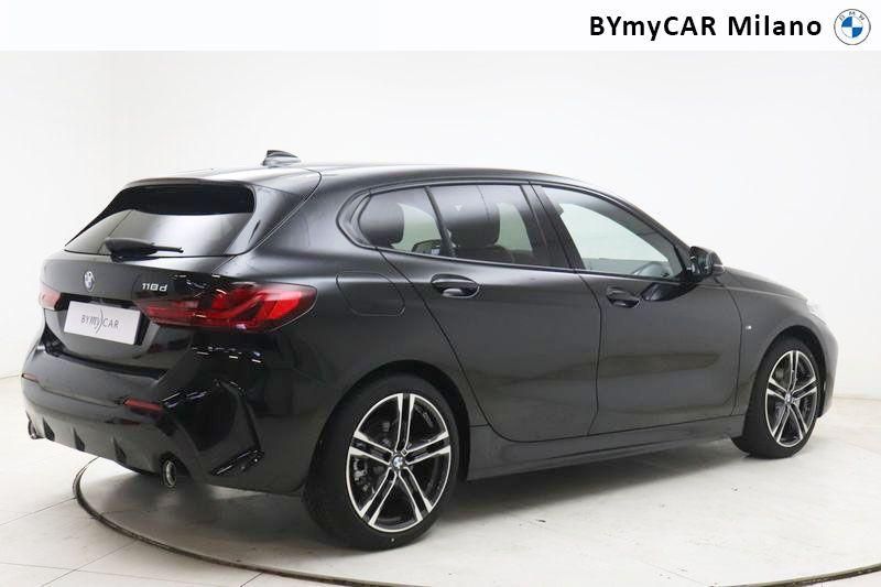 BMW Serie 1 118d Msport auto https://cdn.bymycar.eu/it-bo/assets/images/vehicles/vo/4748/BMW-SERIE-1-F40-jpg-7.jpg