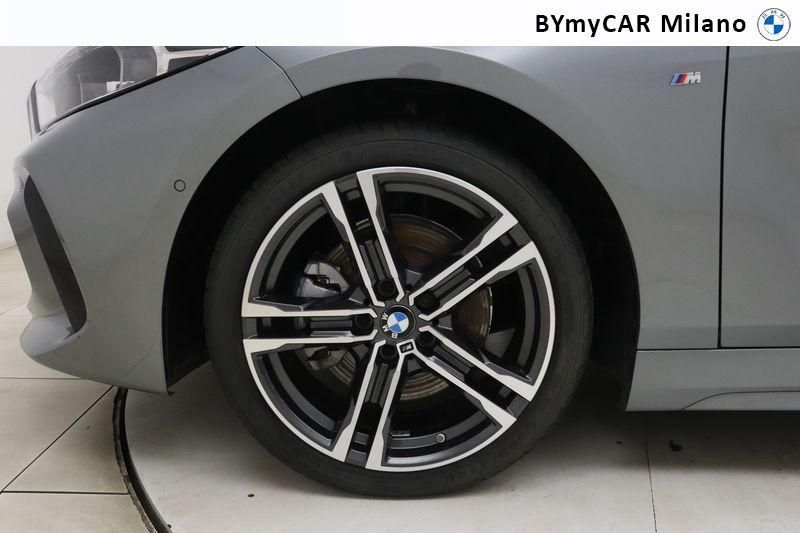 BMW Serie 1 118d Msport auto https://cdn.bymycar.eu/it-bo/assets/images/vehicles/vo/4752/BMW-SERIE-1-F40-jpg-9.jpg