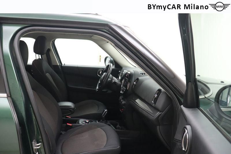 Mini Countryman Mini Countryman 1.5 One D auto 7m https://cdn.bymycar.eu/it-bo/assets/images/vehicles/vo/4754/MINI-MINI-COUNTRYMAN-F60-2017-jpg-8.jpg