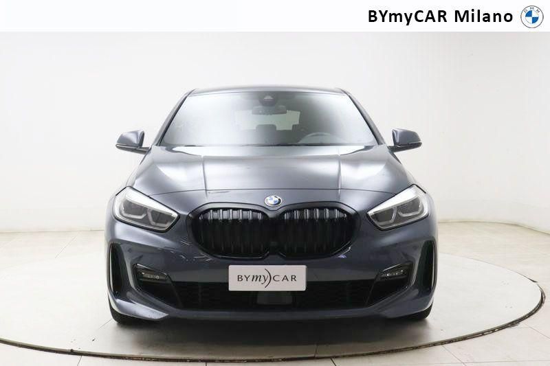 BMW Serie 1 118d Msport auto https://cdn.bymycar.eu/it-bo/assets/images/vehicles/vo/4759/BMW-SERIE-1-F40-jpg-4.jpg