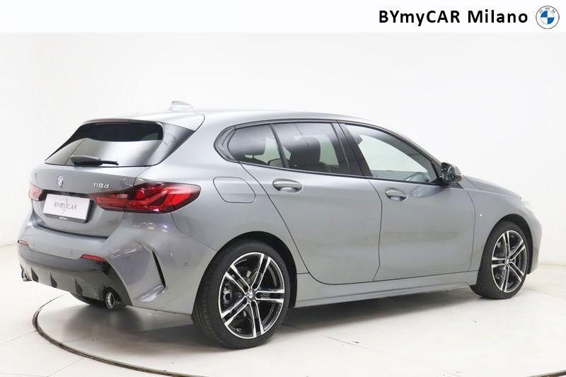 BMW Serie 1 118d Msport auto https://cdn.bymycar.eu/it-bo/assets/images/vehicles/vo/4810/BMW-SERIE-1-F40-jpg-7.jpg