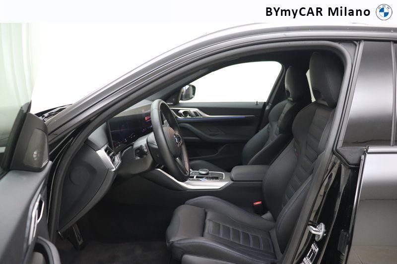 BMW Serie 4 i4 edrive40 Msport https://cdn.bymycar.eu/it-bo/assets/images/vehicles/vo/4812/BMW-I4-G26-2021-jpg-4.jpg