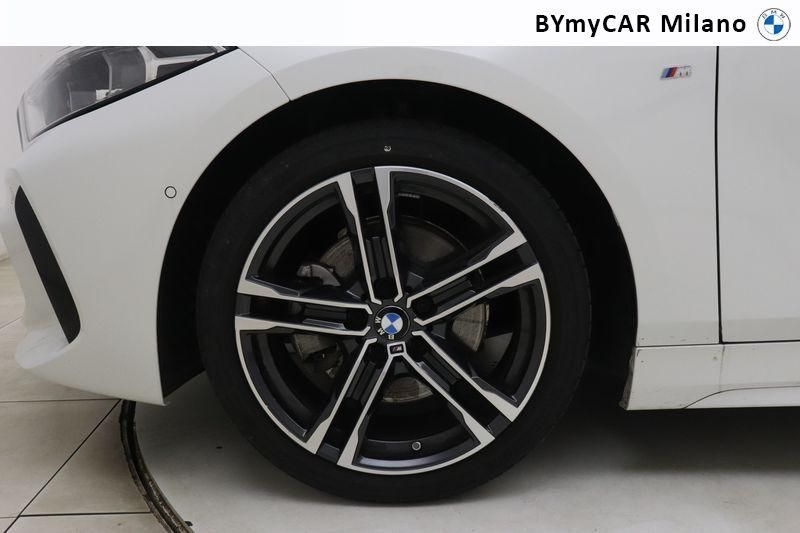 BMW Serie 1 118d Msport auto https://cdn.bymycar.eu/it-bo/assets/images/vehicles/vo/4813/BMW-SERIE-1-F40-jpg-9.jpg
