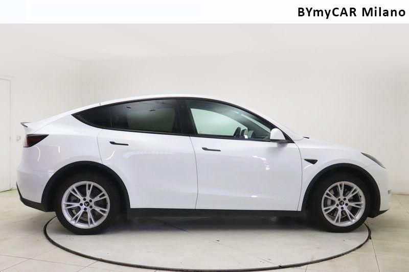 Tesla Model Y Model Y Long Range Dual Motor awd https://cdn.bymycar.eu/it-bo/assets/images/vehicles/vo/4815/TESLA-MODEL-Y-2021-jpg-6.jpg