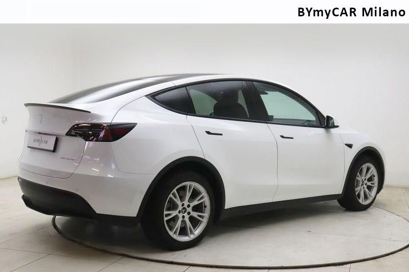 Tesla Model Y Model Y Long Range Dual Motor awd https://cdn.bymycar.eu/it-bo/assets/images/vehicles/vo/4815/TESLA-MODEL-Y-2021-jpg-7.jpg