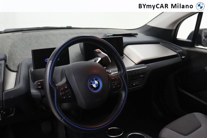 BMW i3 i3s 120Ah Advantage https://cdn.bymycar.eu/it-bo/assets/images/vehicles/vo/4816/BMW-I3-2018-jpg-11.jpg