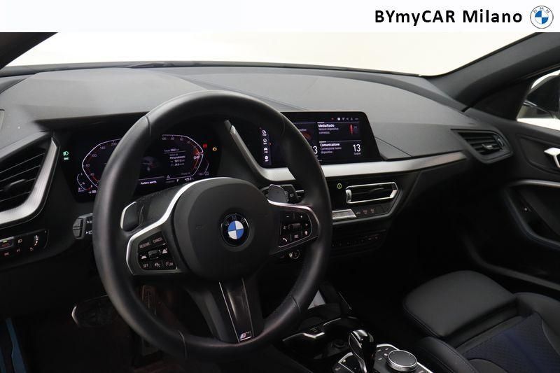 BMW Serie 1 118d Msport auto https://cdn.bymycar.eu/it-bo/assets/images/vehicles/vo/4819/BMW-SERIE-1-F40-jpg-11.jpg