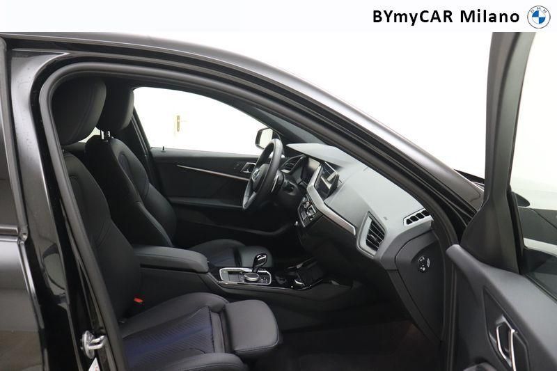 BMW Serie 1 118d Msport auto https://cdn.bymycar.eu/it-bo/assets/images/vehicles/vo/4825/BMW-SERIE-1-F40-jpg-8.jpg