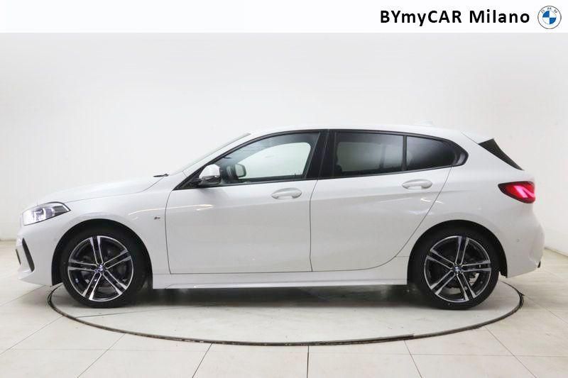 BMW Serie 1 118d Msport auto https://cdn.bymycar.eu/it-bo/assets/images/vehicles/vo/4826/BMW-SERIE-1-F40-jpg-13.jpg