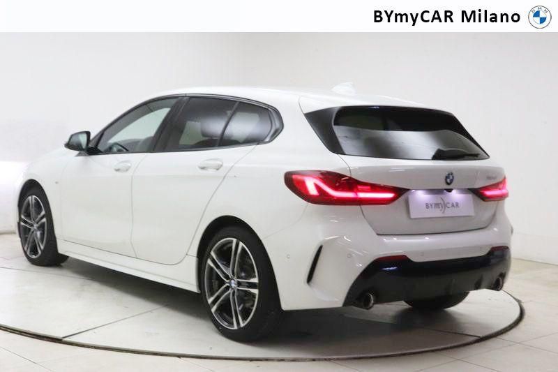 BMW Serie 1 118d Msport auto https://cdn.bymycar.eu/it-bo/assets/images/vehicles/vo/4826/BMW-SERIE-1-F40-jpg-2.jpg