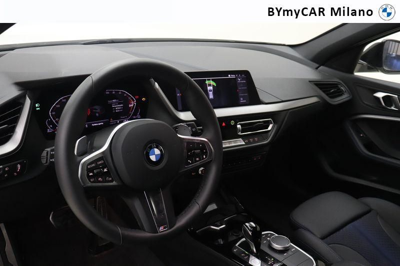 BMW Serie 1 118d Msport auto https://cdn.bymycar.eu/it-bo/assets/images/vehicles/vo/4826/BMW-SERIE-1-F40-jpg-9.jpg