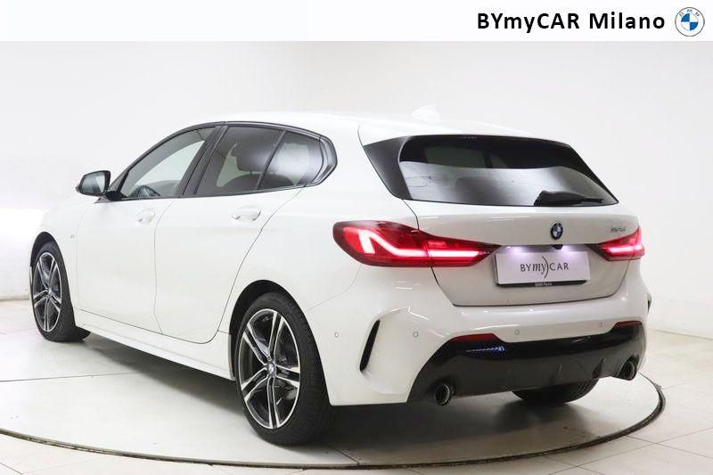 BMW Serie 1 118d Msport auto https://cdn.bymycar.eu/it-bo/assets/images/vehicles/vo/4827/BMW-SERIE-1-F40-jpg-13.jpg