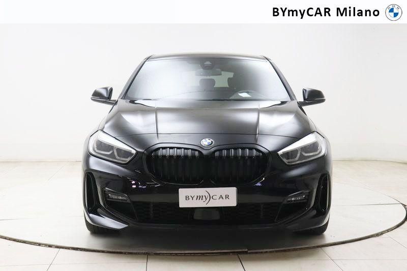 BMW Serie 1 118d Msport auto https://cdn.bymycar.eu/it-bo/assets/images/vehicles/vo/4830/BMW-SERIE-1-F40-jpg-4.jpg