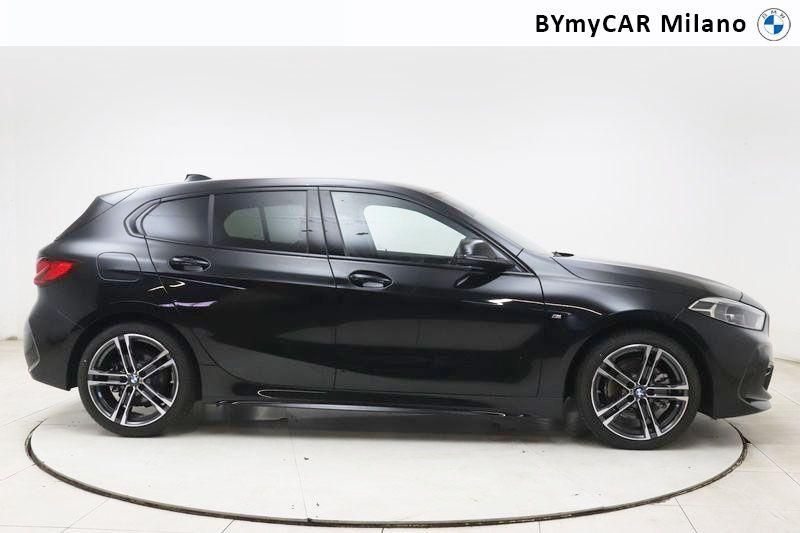 BMW Serie 1 118d Msport auto https://cdn.bymycar.eu/it-bo/assets/images/vehicles/vo/4830/BMW-SERIE-1-F40-jpg-6.jpg