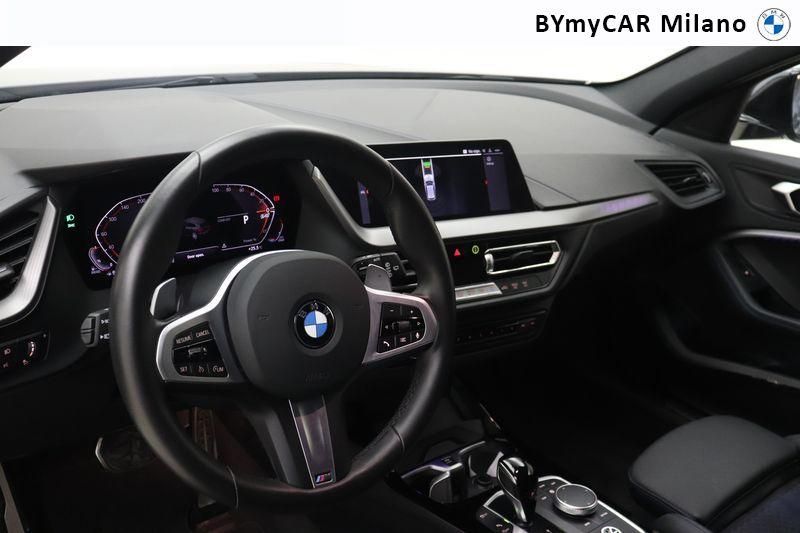 BMW Serie 1 118d Msport auto https://cdn.bymycar.eu/it-bo/assets/images/vehicles/vo/4831/BMW-SERIE-1-F40-jpg-11.jpg