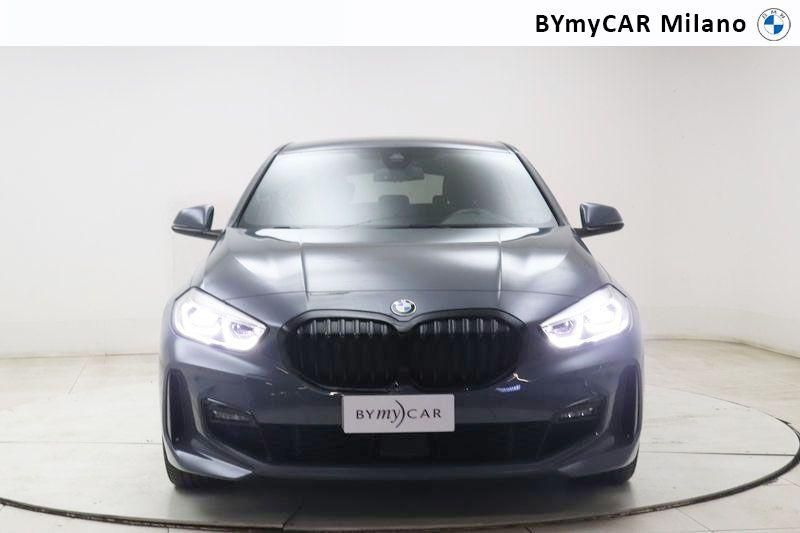 BMW Serie 1 118d Msport auto https://cdn.bymycar.eu/it-bo/assets/images/vehicles/vo/4831/BMW-SERIE-1-F40-jpg-4.jpg