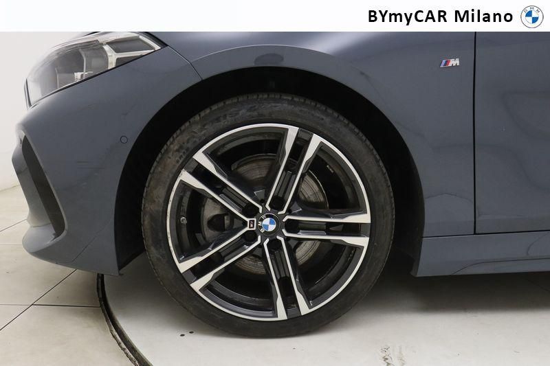 BMW Serie 1 118d Msport auto https://cdn.bymycar.eu/it-bo/assets/images/vehicles/vo/4834/BMW-SERIE-1-F40-jpg-9.jpg