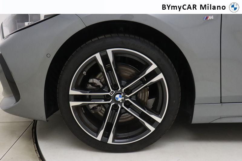 BMW Serie 1 118d Msport auto https://cdn.bymycar.eu/it-bo/assets/images/vehicles/vo/4835/BMW-SERIE-1-F40-jpg-9.jpg