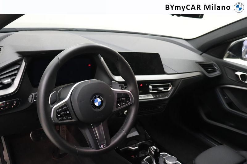 BMW Serie 1 118d Msport auto https://cdn.bymycar.eu/it-bo/assets/images/vehicles/vo/4836/BMW-SERIE-1-F40-jpg-11.jpg