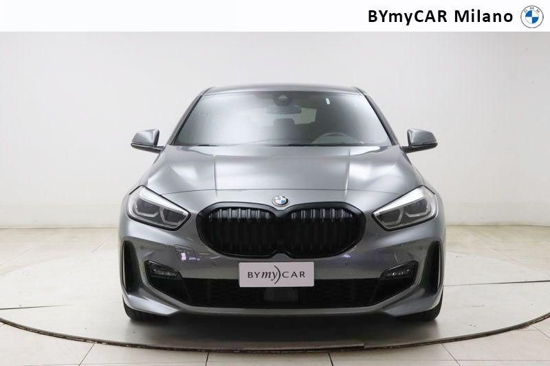 BMW Serie 1 118d Msport auto https://cdn.bymycar.eu/it-bo/assets/images/vehicles/vo/4836/BMW-SERIE-1-F40-jpg-4.jpg