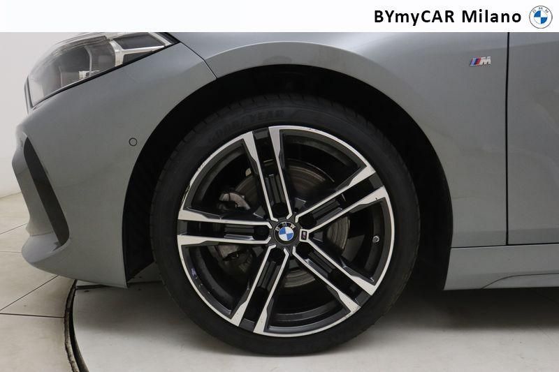 BMW Serie 1 118d Msport auto https://cdn.bymycar.eu/it-bo/assets/images/vehicles/vo/4836/BMW-SERIE-1-F40-jpg-9.jpg