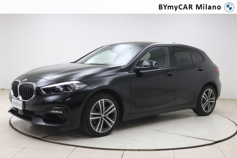 BMW Serie 1 118i Sport 140cv auto https://cdn.bymycar.eu/it-bo/assets/images/vehicles/vo/4858/BMW-SERIE-1-F40-jpg-0.jpg