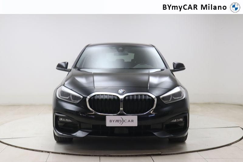 BMW Serie 1 118i Sport 140cv auto https://cdn.bymycar.eu/it-bo/assets/images/vehicles/vo/4858/BMW-SERIE-1-F40-jpg-4.jpg