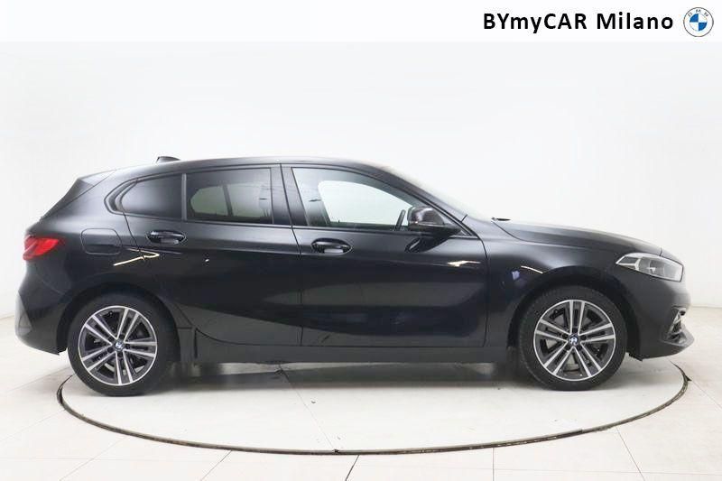 BMW Serie 1 118i Sport 140cv auto https://cdn.bymycar.eu/it-bo/assets/images/vehicles/vo/4858/BMW-SERIE-1-F40-jpg-6.jpg