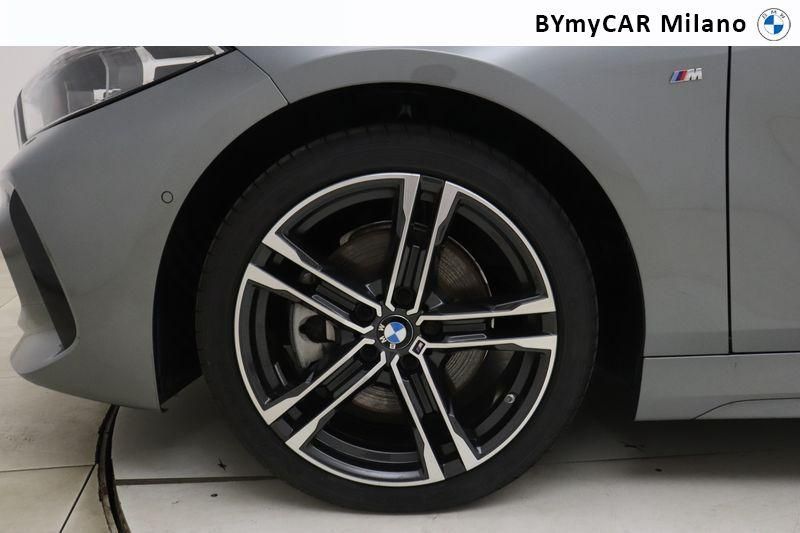 BMW Serie 1 118d Msport auto https://cdn.bymycar.eu/it-bo/assets/images/vehicles/vo/4860/BMW-SERIE-1-F40-jpg-9.jpg