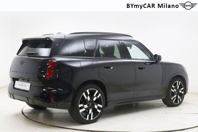 Mini Countryman Mini Countryman 2.0 48V S Classic all4 auto https://cdn.bymycar.eu/it-bo/assets/images/vehicles/vo/4864/MINI-MINI-COUNTRYMAN-U25-jpg-7.jpg