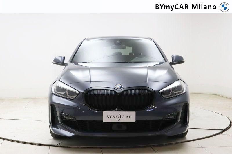 BMW Serie 1 118d Msport auto https://cdn.bymycar.eu/it-bo/assets/images/vehicles/vo/4868/BMW-SERIE-1-F40-jpg-4.jpg