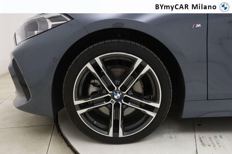 BMW Serie 1 118d Msport auto https://cdn.bymycar.eu/it-bo/assets/images/vehicles/vo/4868/BMW-SERIE-1-F40-jpg-9.jpg