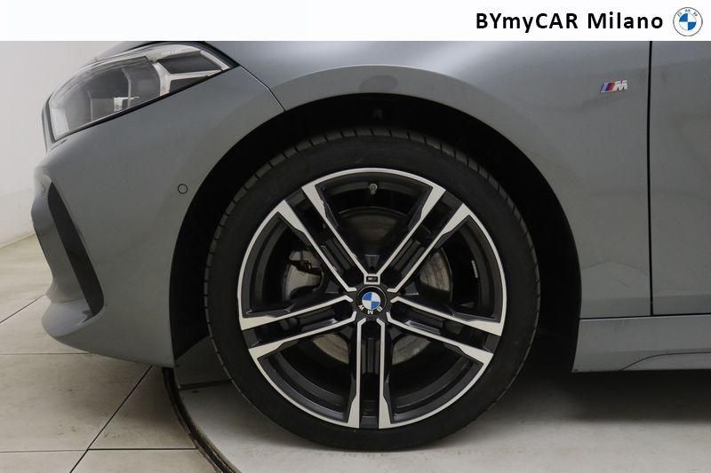 BMW Serie 1 118d Msport auto https://cdn.bymycar.eu/it-bo/assets/images/vehicles/vo/4869/BMW-SERIE-1-F40-jpg-9.jpg