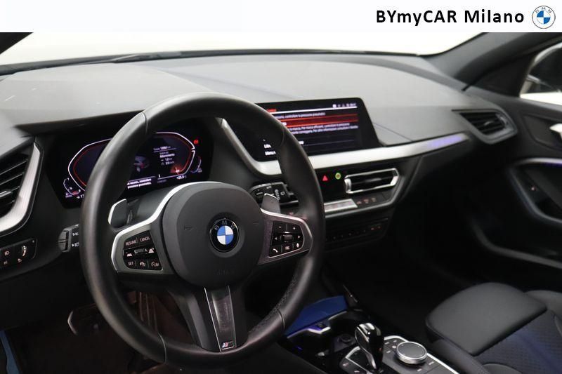 BMW Serie 1 118d Msport auto https://cdn.bymycar.eu/it-bo/assets/images/vehicles/vo/4870/BMW-SERIE-1-F40-jpg-11.jpg