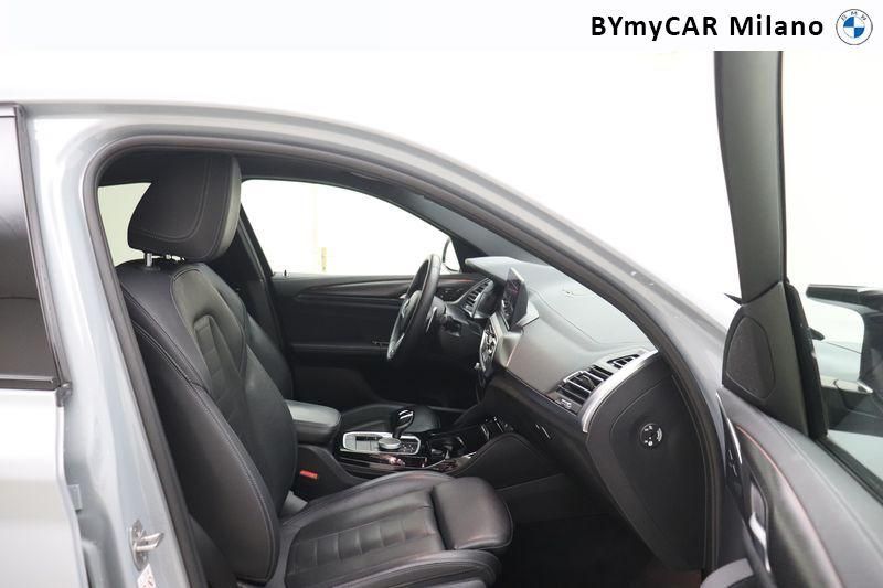 BMW X4 X4 xdrive M40d mhev 48V auto https://cdn.bymycar.eu/it-bo/assets/images/vehicles/vo/4877/BMW-X4-G02-2021-jpg-8.jpg