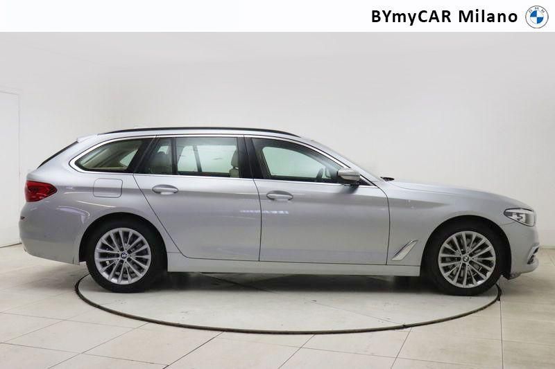 BMW Serie 5 530i Touring xdrive Luxury auto https://cdn.bymycar.eu/it-bo/assets/images/vehicles/vo/4878/BMW-SERIE-5-G31-2017-TOURING-jpg-7.jpg